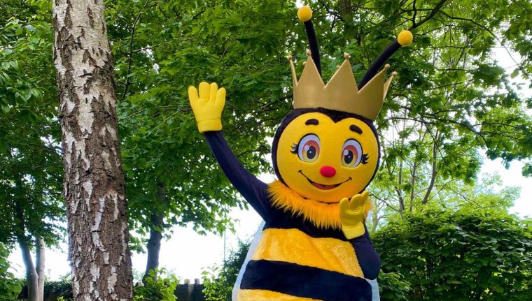 Queen Bee's Ducktastic Opening Ceremony