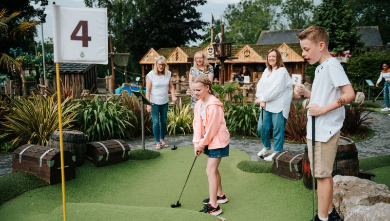 PIRATES BAY ADVENTURE GOLF